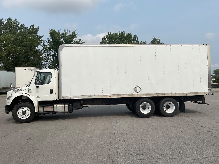 2020 Freightliner eM2 in Fort Wayne, IN — photo 4
