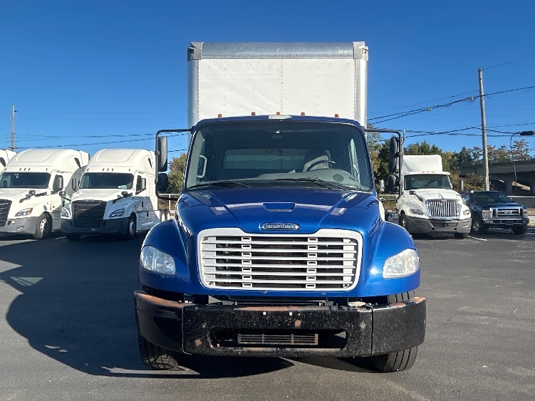 2020 Freightliner eM2 in Louisville, KY — photo 2