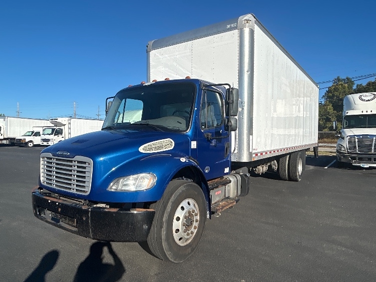 2020 Freightliner eM2 in Louisville, KY — photo 3