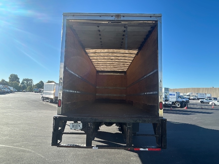 2020 Freightliner eM2 in Louisville, KY — photo 8