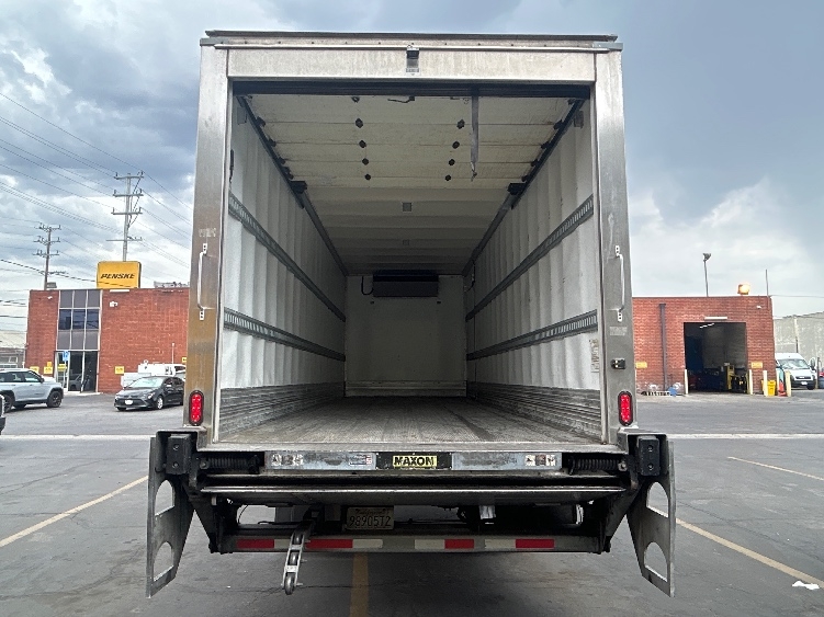 2020 International MV in Torrance, CA — photo 8