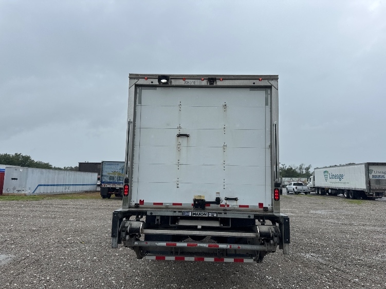 2020 Freightliner eM2 in Kansas City, MO — photo 7