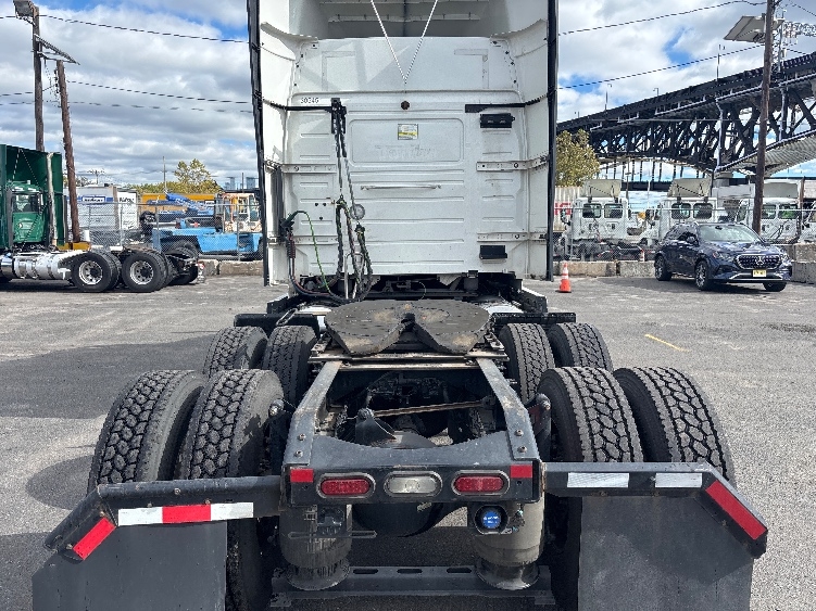 2021 Volvo in Dayton, NJ — photo 6