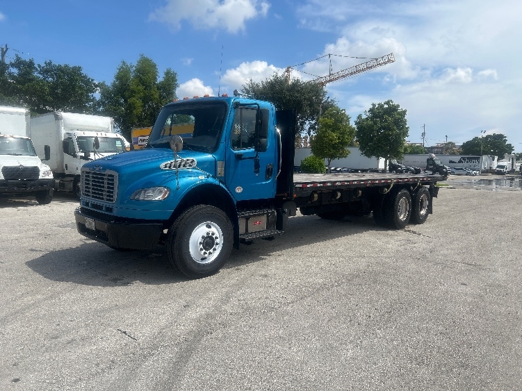 2020 Freightliner eM2 in Medley, FL — photo 3
