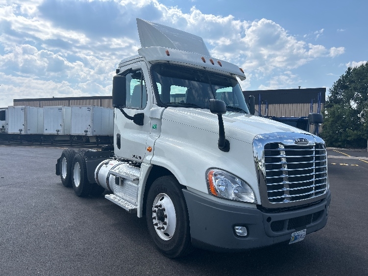 2020 Freightliner Cascadia in Sturtevant, WI