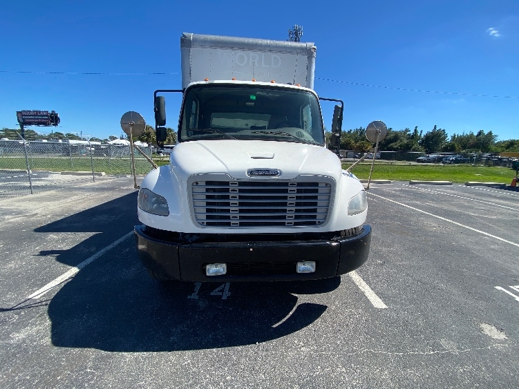 2020 Freightliner eM2 in Ocala, FL — photo 2