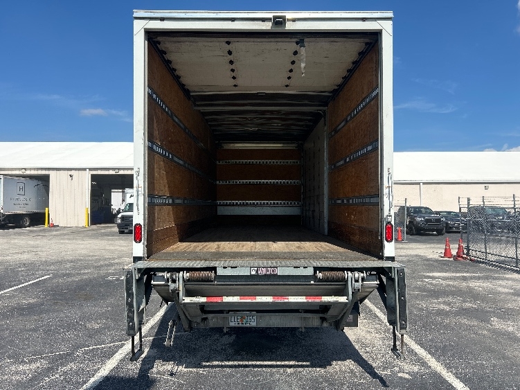 2020 Freightliner eM2 in Ocala, FL — photo 8