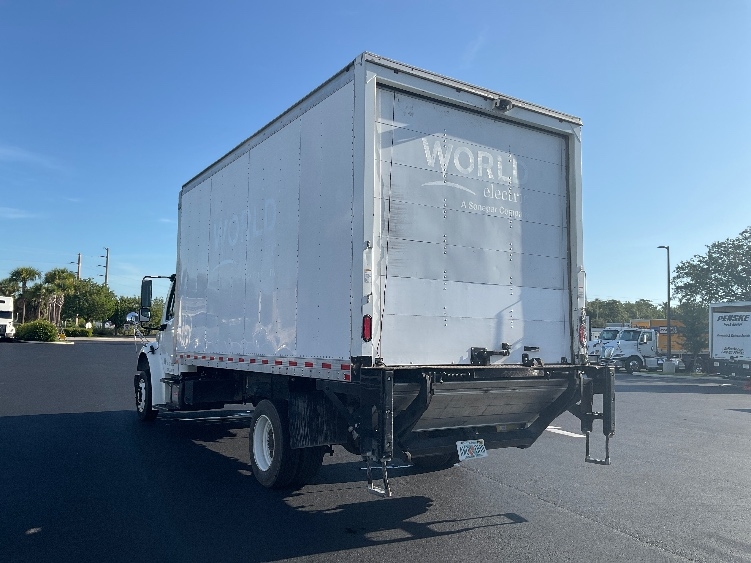 2020 Freightliner eM2 in Tampa, FL — photo 6