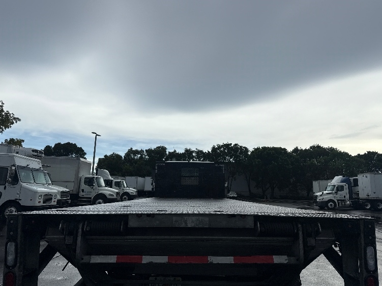 2020 Freightliner eM2 in Medley, FL — photo 8