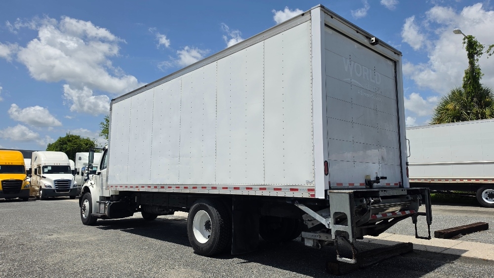 2020 Freightliner eM2 in Tampa, FL — photo 6