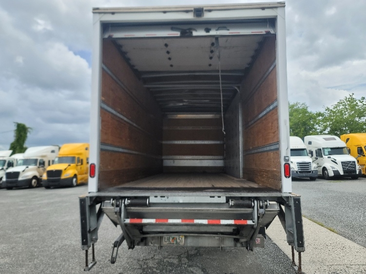 2020 Freightliner eM2 in Tampa, FL — photo 8