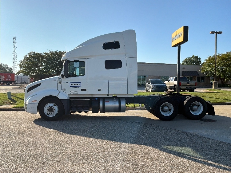 2020 Volvo VNL 760 in Montgomery, AL — photo 4
