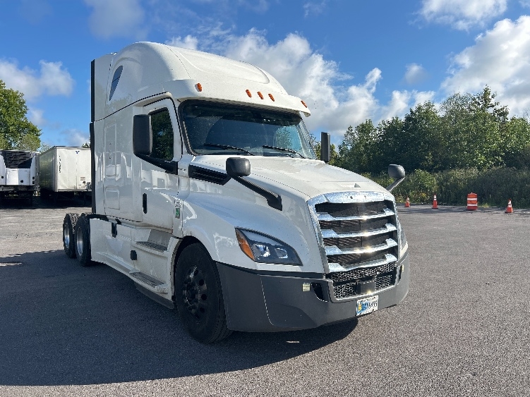 2020 Freightliner Cascadia in Rochester, NY