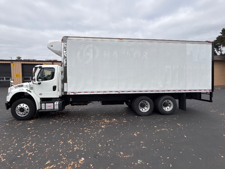 2020 Freightliner eM2 in Portland, OR — photo 4