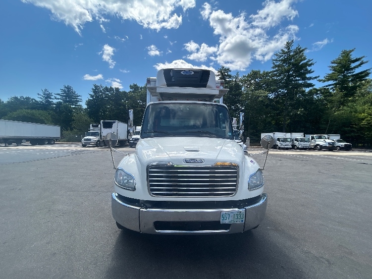 2020 Freightliner eM2 in Londonderry, NH — photo 2