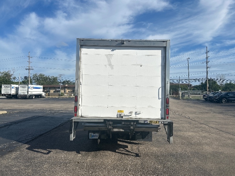 2019 Isuzu NQR in Chicago (Melrose Park), IL — photo 7