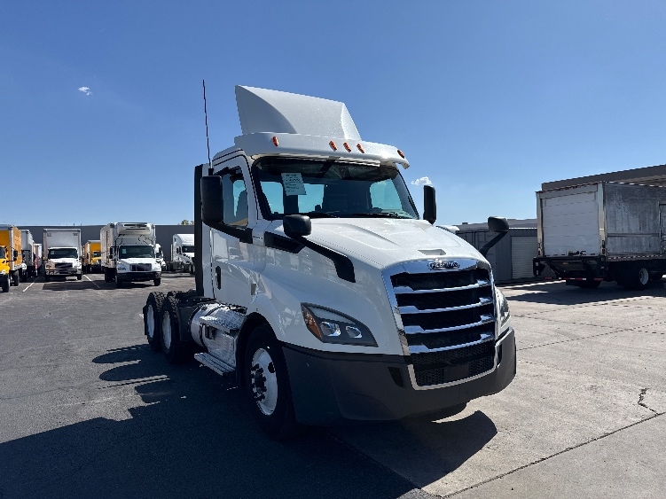 2020 Freightliner Cascadia in Phoenix, AZ