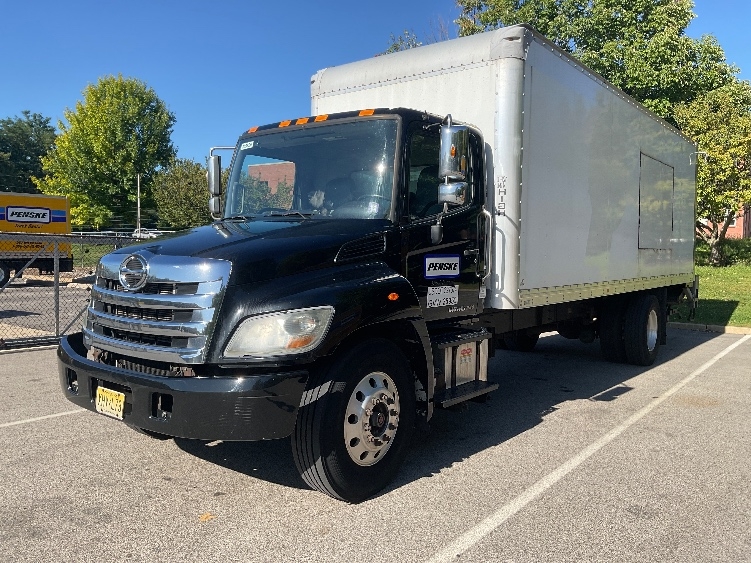 2020 Hino 268 in Pennsauken, NJ — photo 3