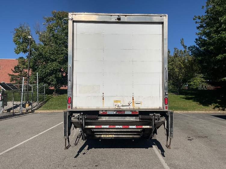 2020 Hino 268 in Pennsauken, NJ — photo 7