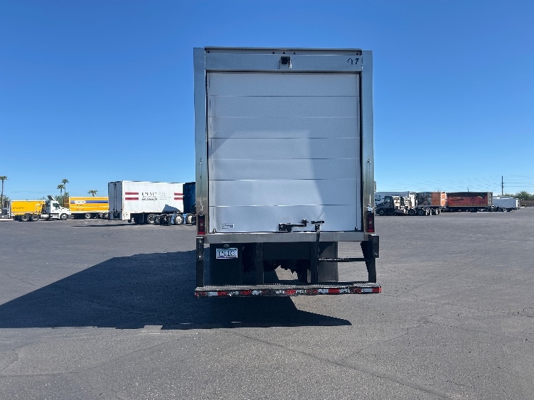2024 Freightliner eM2 in Phoenix, AZ — photo 7