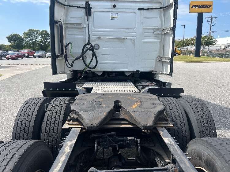 2023 Volvo VNL 760 in Greensboro, NC — photo 6