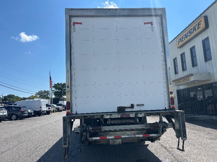 2018 Freightliner eM2 in Homewood, AL — photo 7