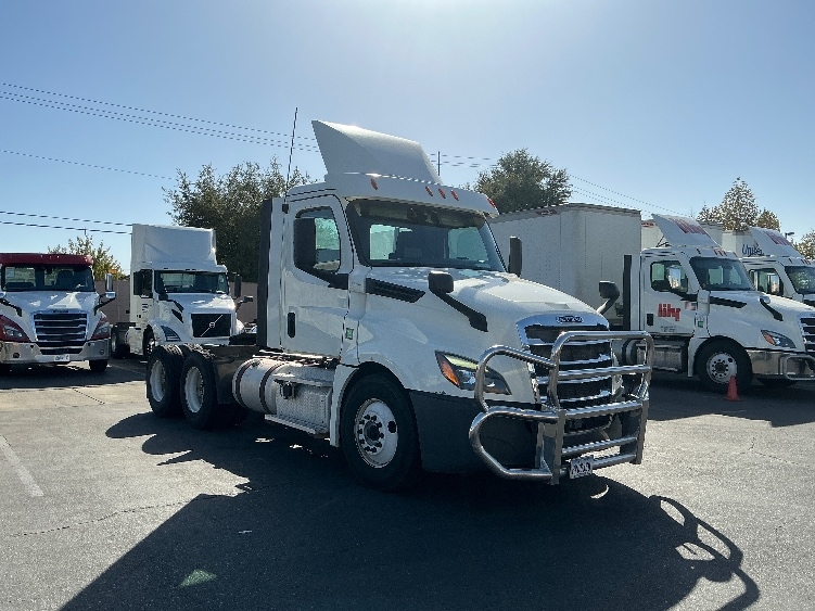 2018 Freightliner Cascadia in West Sacramento, CA