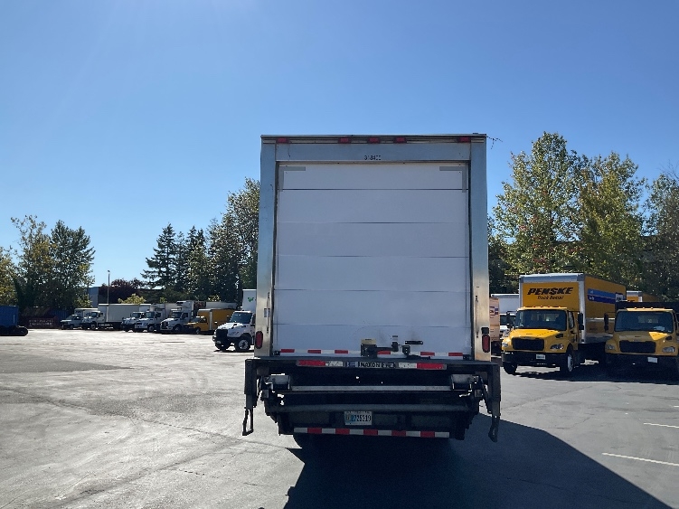 2019 Freightliner eM2 in Kent, WA — photo 7
