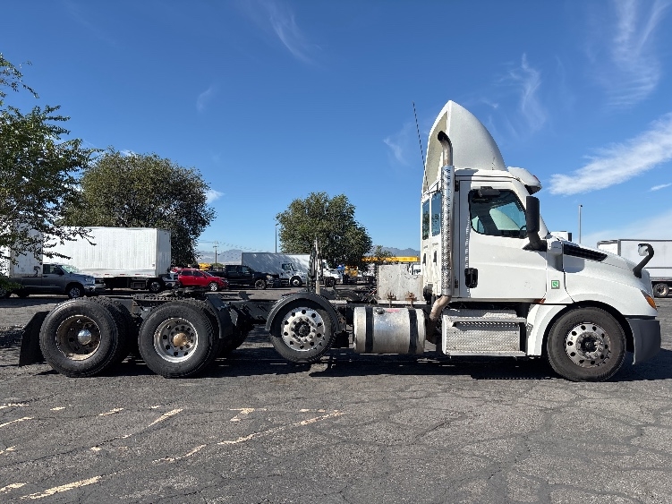 2021 Freightliner Cascadia in Salt Lake City, UT — photo 8