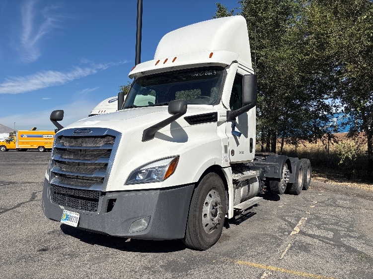 2021 Freightliner Cascadia in Salt Lake City, UT — photo 3