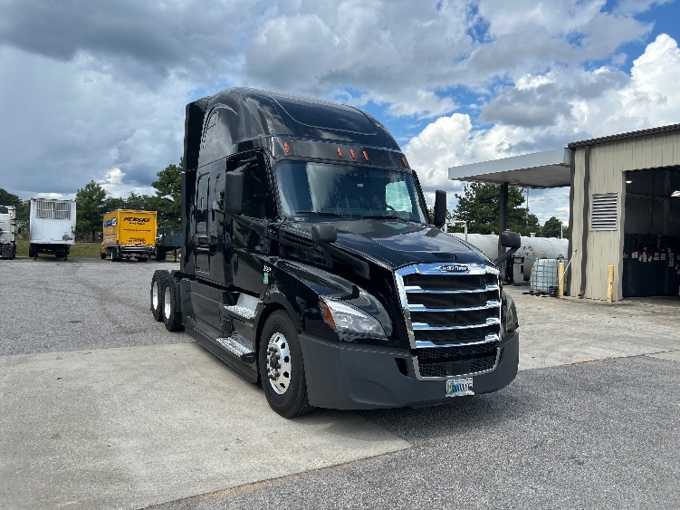 2021 Freightliner Cascadia in Pell City, AL