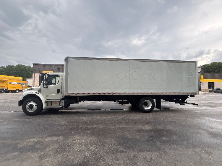 2021 Freightliner eM2 in Ladson, SC — photo 4