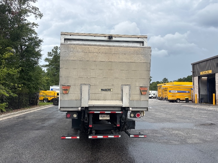 2021 Freightliner eM2 in Ladson, SC — photo 7