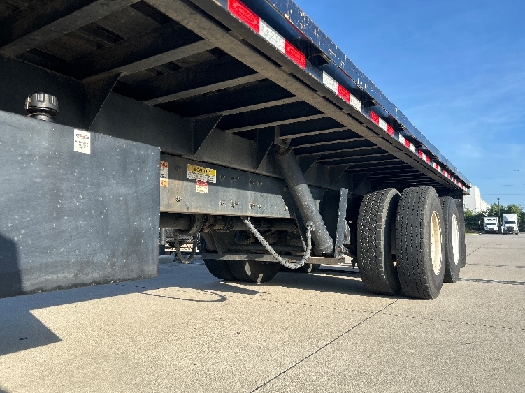 2021 Freightliner eM2 in Houston, TX — photo 5