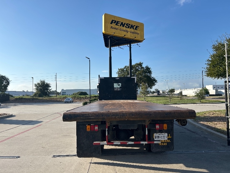 2021 Freightliner eM2 in Houston, TX — photo 7