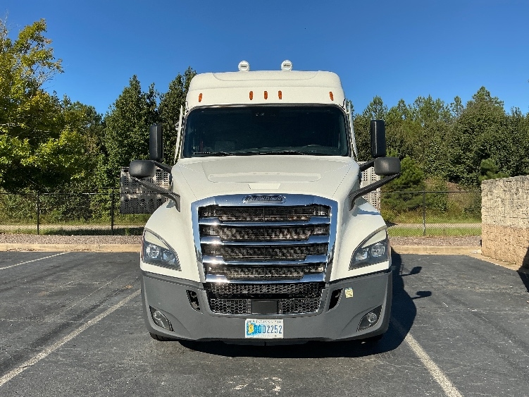 2021 Freightliner Cascadia in Augusta, GA — photo 2