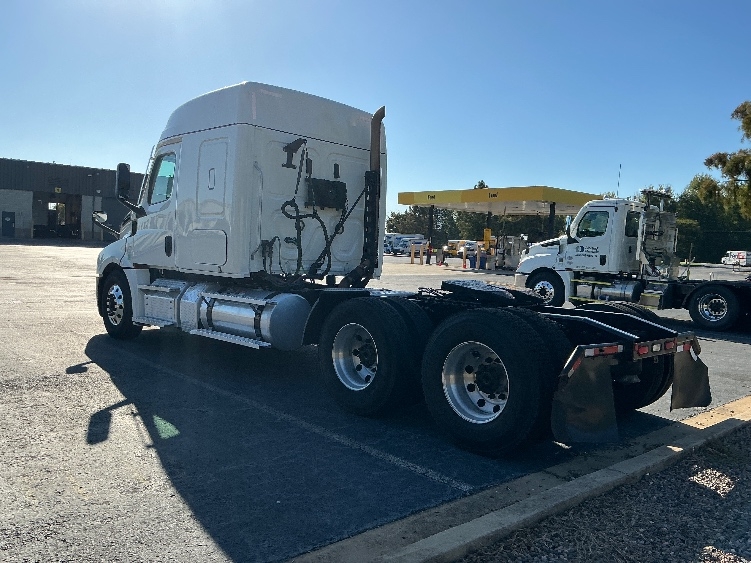 2021 Freightliner Cascadia in Augusta, GA — photo 5