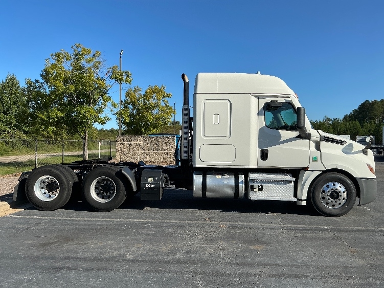 2021 Freightliner Cascadia in Augusta, GA — photo 7