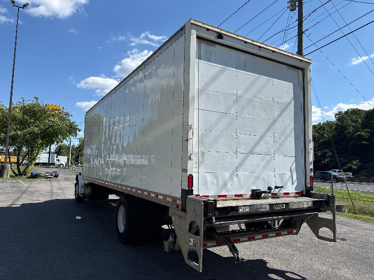 2020 Freightliner eM2 in Cleveland, TN — photo 6