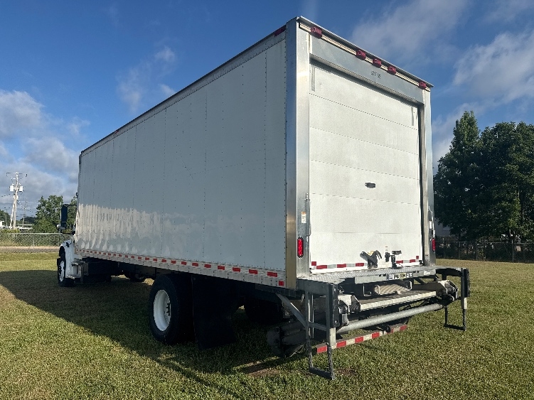 2021 Freightliner eM2 in Richland, MS — photo 6