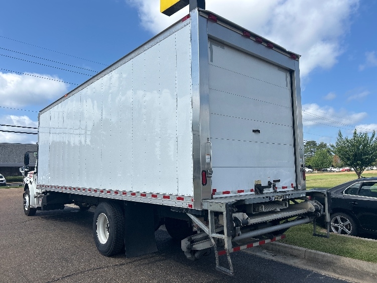 2021 Freightliner eM2 in Richland, MS — photo 6