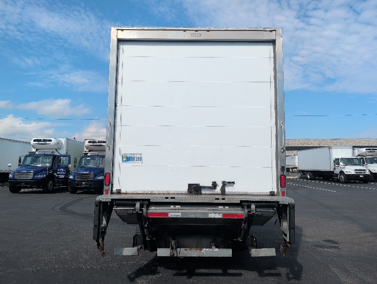 2019 Hino 268 in Linden, NJ — photo 7