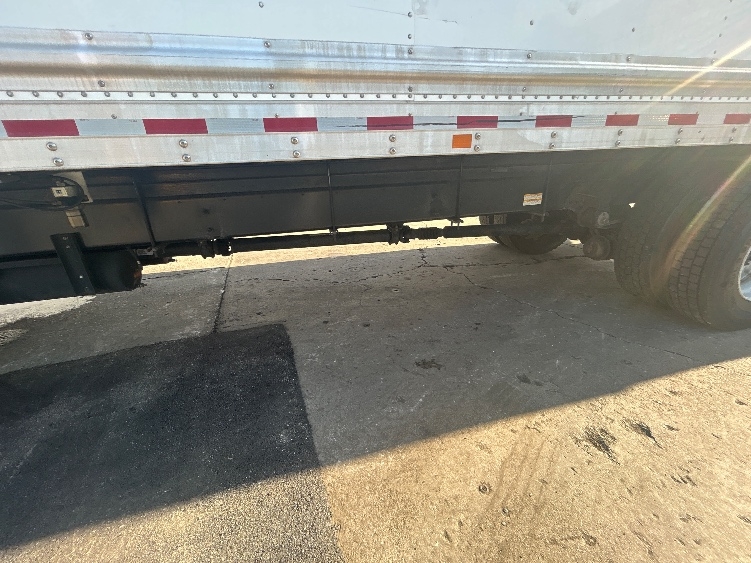 2019 Hino 268 in Torrance, CA — photo 5