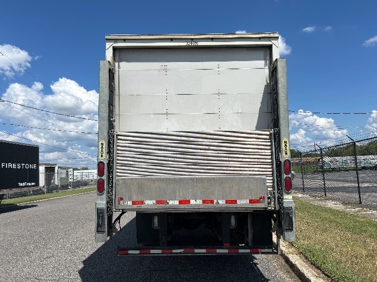 2021 Freightliner eM2 in Birmingham, AL — photo 7