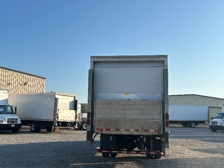 2021 Freightliner eM2 in Birmingham, AL — photo 7