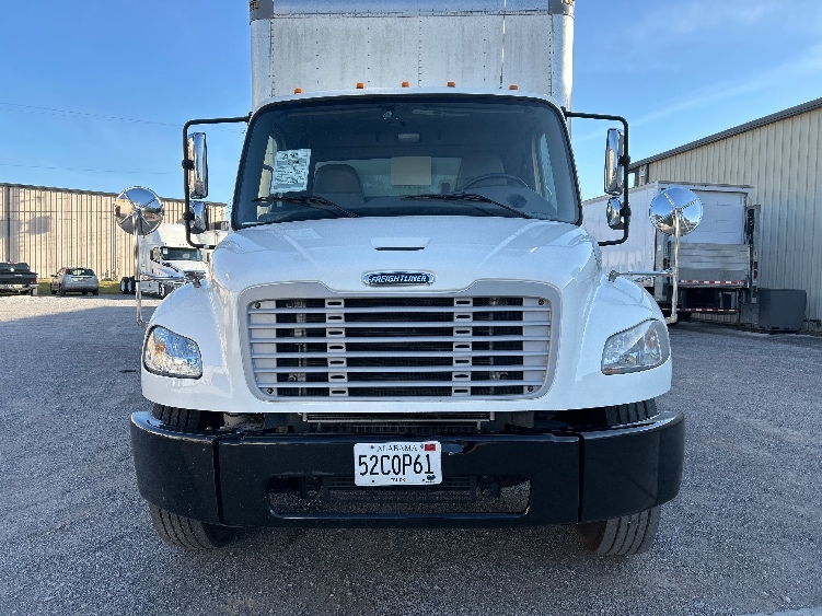 2021 Freightliner eM2 in Hueytown, AL — photo 2