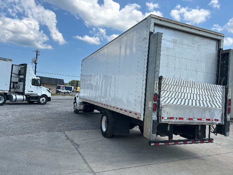 2021 Freightliner eM2 in Hueytown, AL — photo 6