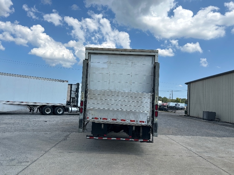 2021 Freightliner eM2 in Hueytown, AL — photo 7