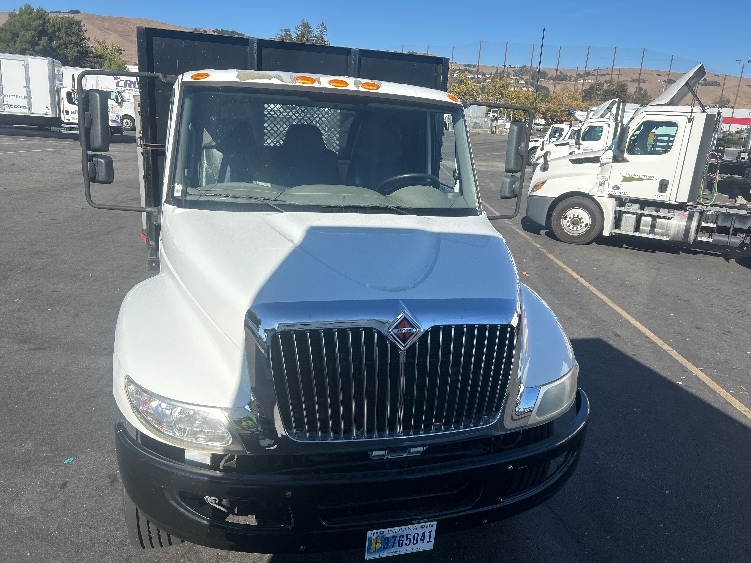 2019 International 4300 in South San Francisco, CA — photo 2