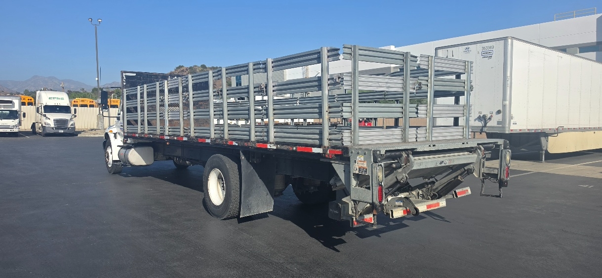 2019 International 4300 in La Mirada, CA — photo 6